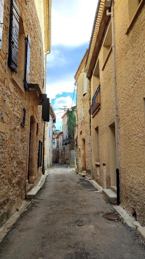 Proche D'Uzes La Terrasse Du Soleil Levant Collias Bagian luar foto